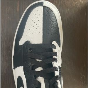 Jordan 1 Mid Split, Black and White, W 9.5